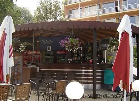 Hotel Vezhen - Free Parking 3*