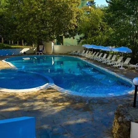 Vezhen - Free Parking ゴールデンサンド