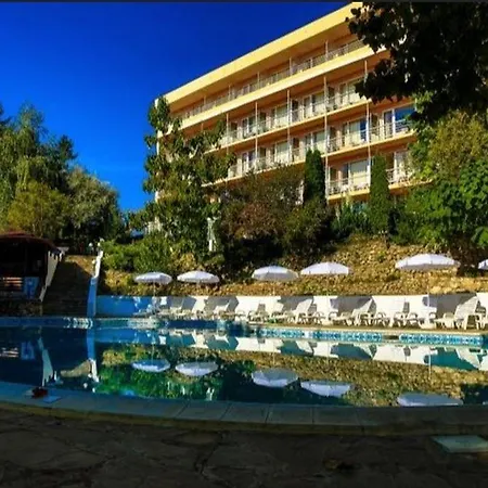 Vezhen - Free Parking ホテル 3*